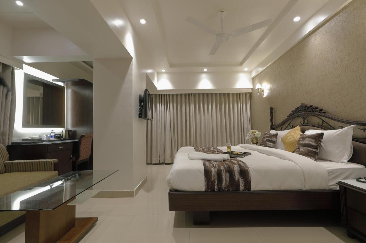 Hotel Ariana Residency มุมไบ ภายนอก รูปภาพ