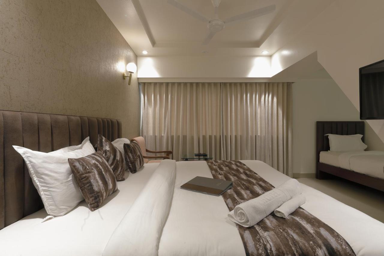 Hotel Ariana Residency มุมไบ ภายนอก รูปภาพ