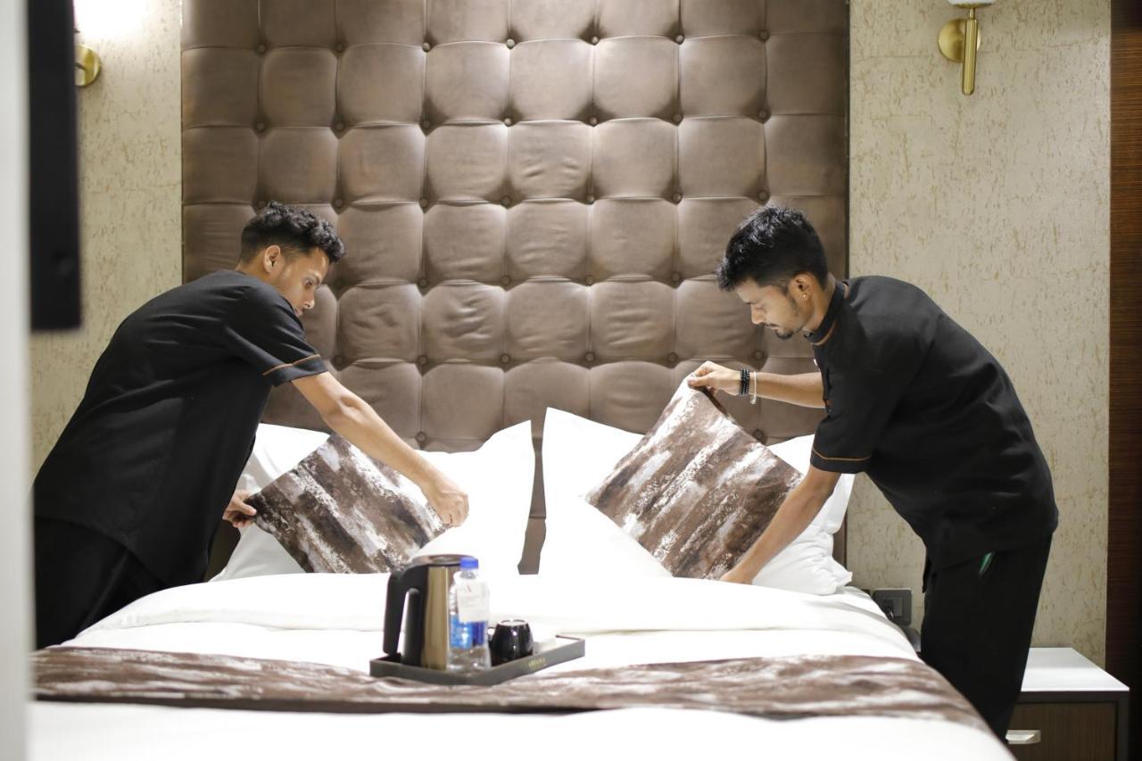 Hotel Ariana Residency มุมไบ ภายนอก รูปภาพ